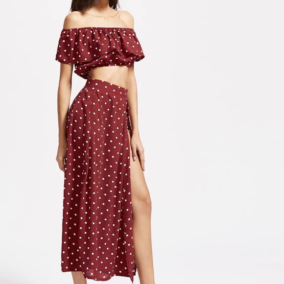 Polka Dot Ruffle Crop Top With Split Skirt - Picture 4 of 14